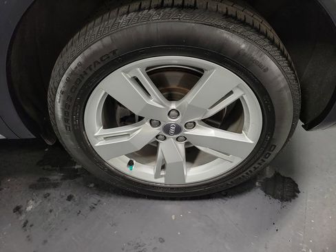 Used 2019 Audi Q5 2.0T Premium Plus w/ Premium Plus Package image 11