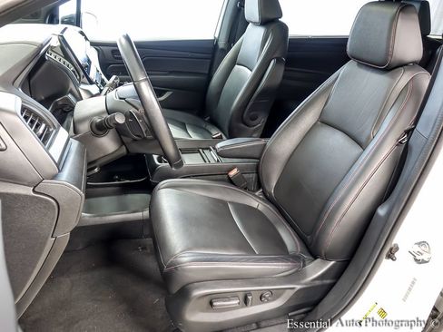 Used 2023 Honda Odyssey Sport image 10