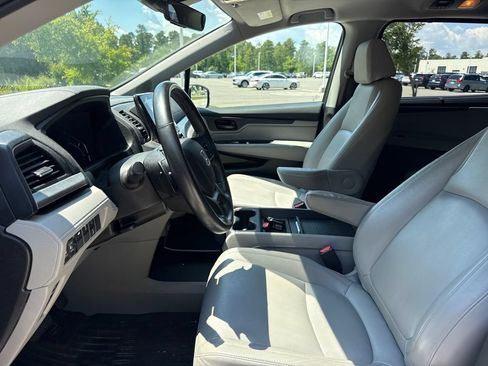 Used 2019 Honda Odyssey EX-L image 12