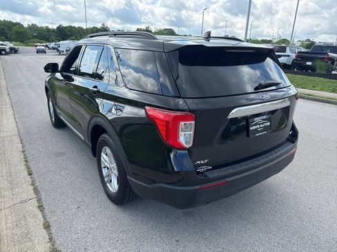 Used 2020 Ford Explorer XLT AWD/4WD image 4