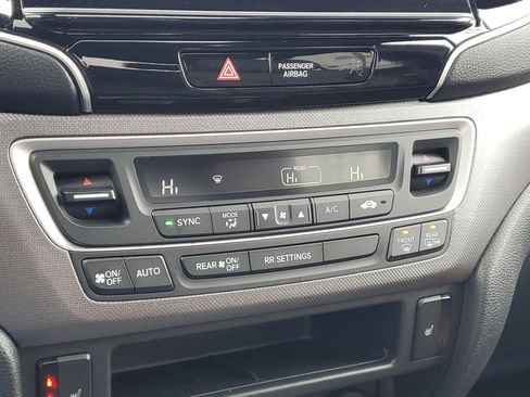 Certified 2025 Honda Ridgeline RTL image 24