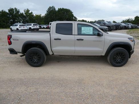 New 2026 Chevrolet Colorado Trail Boss AWD/4WD image 3