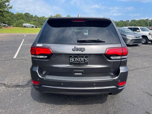 Used 2020 Jeep Grand Cherokee Altitude RWD image 15