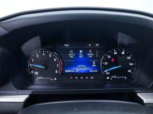 Used 2020 Ford Explorer XLT w/ Equipment Group 202A AWD/4WD image 29