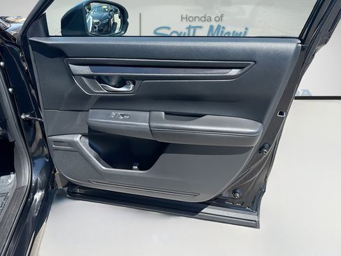 Used 2025 Honda CR-V LX image 33