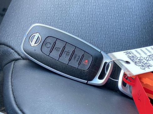 Used 2023 Nissan Rogue SV w/ SV Premium Package AWD/4WD image 21