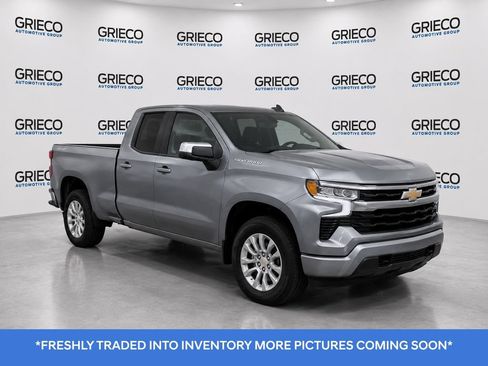 Used 2024 Chevrolet Silverado 1500 LT AWD/4WD image 1