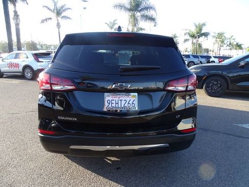 Used 2022 Chevrolet Equinox LT image 3