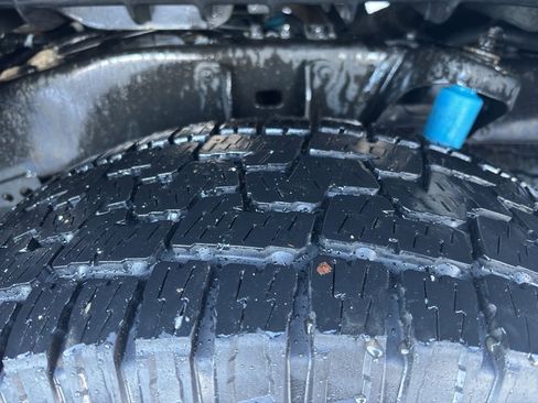 Used 2023 Toyota Tacoma TRD Off-Road image 13