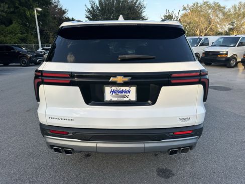 Certified 2025 Chevrolet Traverse LT image 7