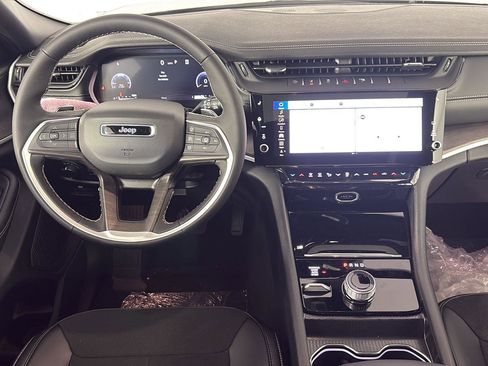 New 2026 Jeep Grand Cherokee L 4WD image 8