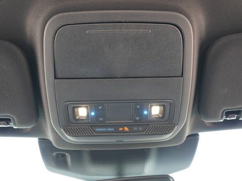 Used 2022 Ford Explorer ST-Line AWD/4WD image 28