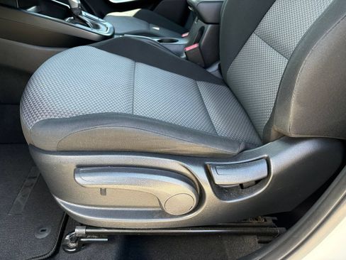 Used 2024 Kia Soul LX FWD image 27