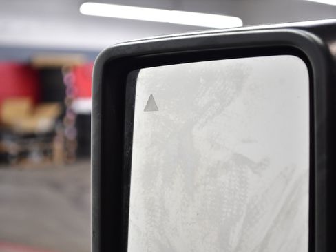 Used 2022 Jeep Wrangler Unlimited Sahara w/ Cold Weather Group image 25