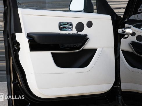 Used 2021 Rolls-Royce Cullinan image 20