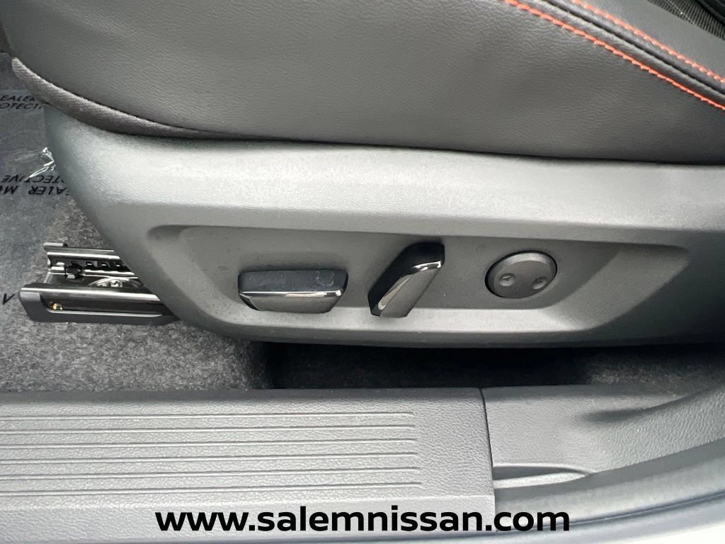 Certified 2026 Nissan Rogue SV AWD/4WD image 15
