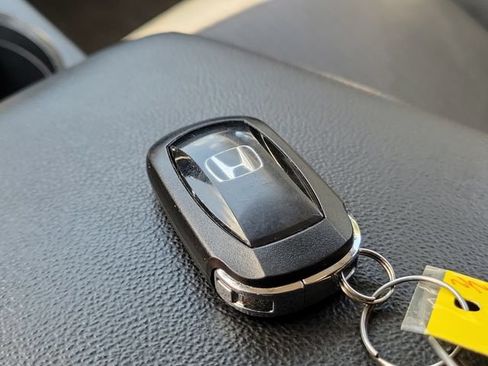 Used 2022 Honda Civic Touring image 35