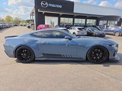 Used 2025 Ford Mustang GT Premium w/ GT Performance Package RWD image 9