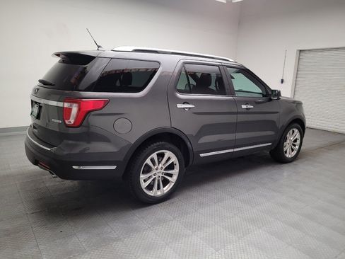 Used 2018 Ford Explorer Limited w/ Equipment Group 301A FWD image 10