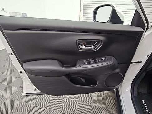 New 2026 Honda HR-V LX image 28