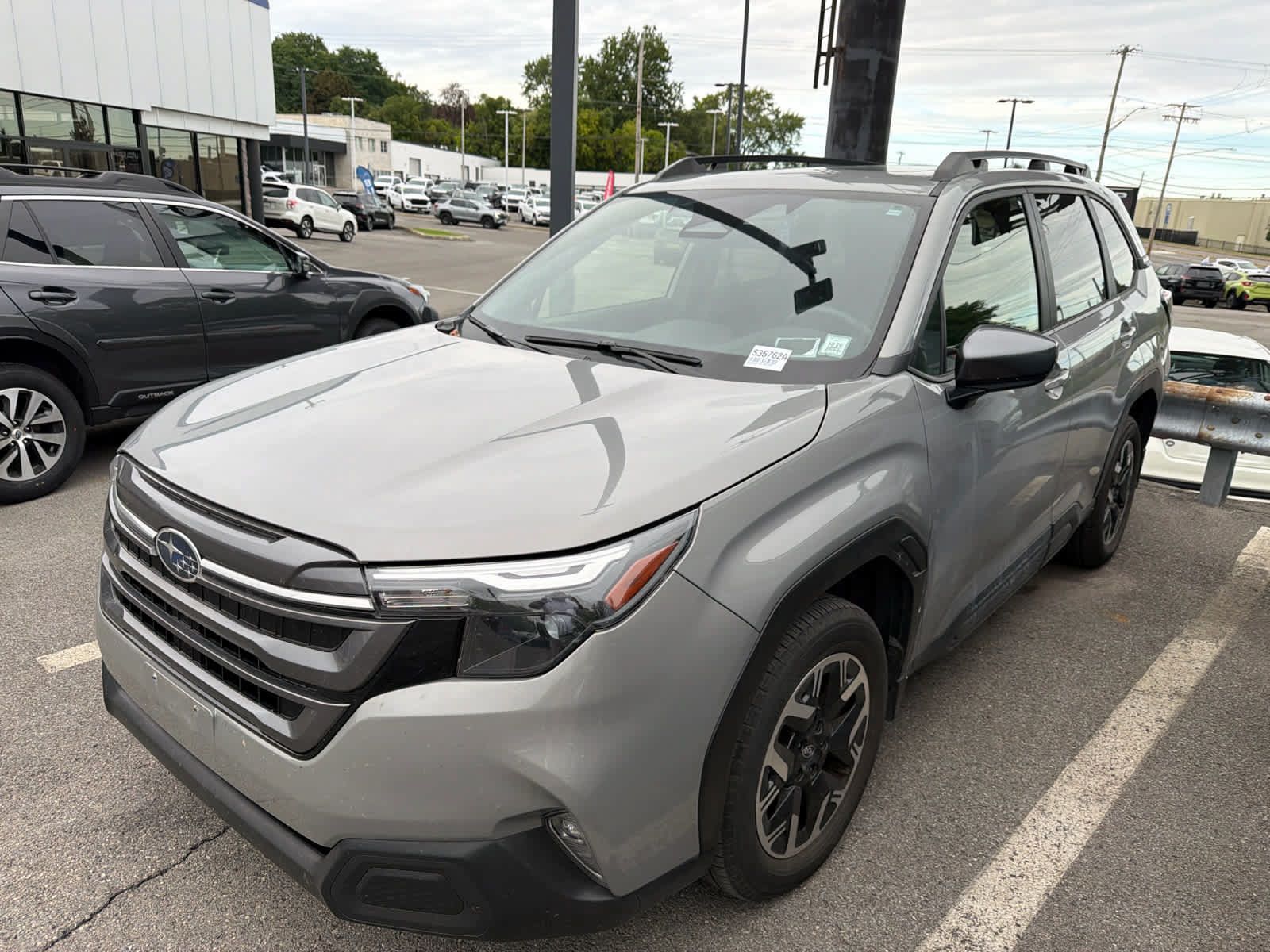 Used 2025 Subaru Forester Premium AWD/4WD image 5