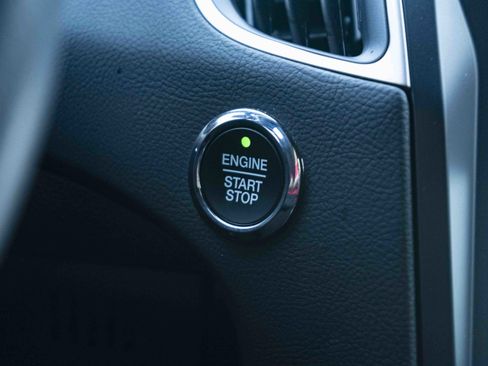 Used 2024 Ford Edge ST-Line image 25