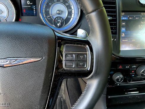 Used 2014 Chrysler 300 S AWD/4WD image 13