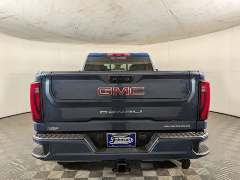 New 2026 GMC Sierra 2500 Denali w/ Denali Reserve Package AWD/4WD image 8