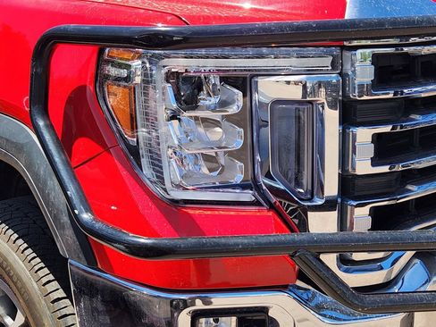 Used 2022 GMC Sierra 2500 SLT w/ SLT Convenience Package AWD/4WD image 20
