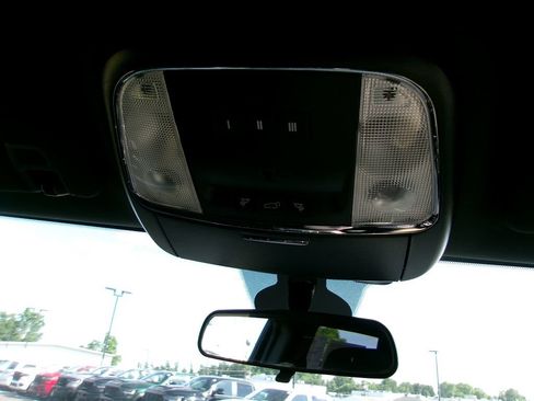 Certified 2019 Jeep Grand Cherokee Laredo w/ Security & Convenience Group AWD/4WD image 19