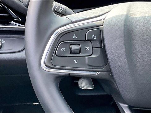 Used 2025 Buick Envista Sport Touring FWD image 11