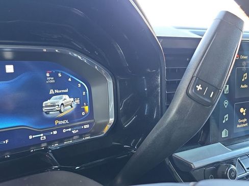 Used 2023 Chevrolet Silverado 1500 LT w/ Convenience Package II image 16