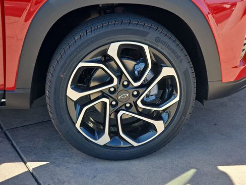 New 2026 Chevrolet Trax RS FWD image 38