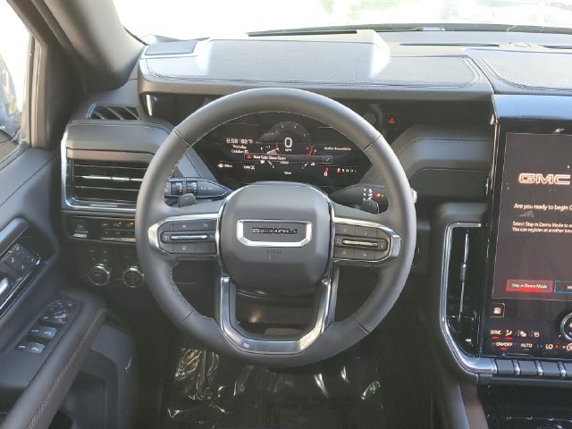 New 2026 GMC Yukon Denali w/ Sun & Power Step Package AWD/4WD image 7