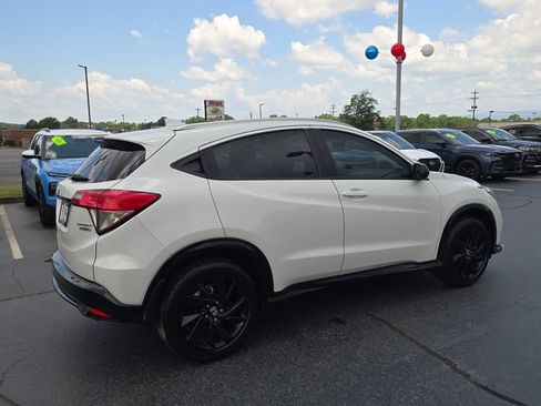 Used 2021 Honda HR-V Sport image 3