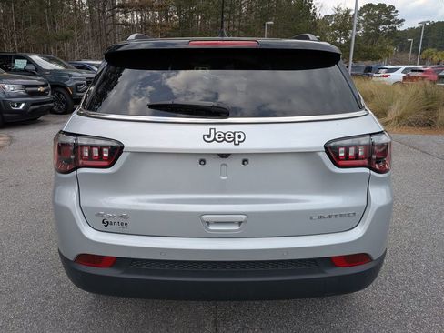 Used 2024 Jeep Compass Limited image 5