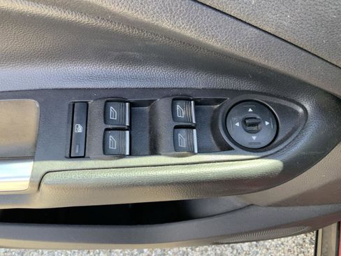 Used 2019 Ford Escape Titanium FWD image 23