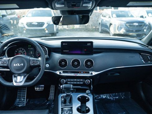 Used 2022 Kia Stinger GT1 RWD image 21