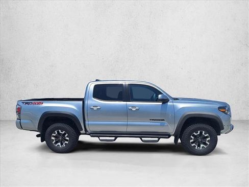 Certified 2023 Toyota Tacoma TRD Off-Road w/ TRD Premium Off Road Package AWD/4WD image 4