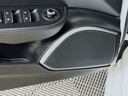 Used 2022 Alfa Romeo Giulia Ti image 20