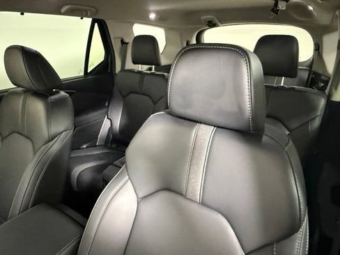 Used 2025 Honda Pilot EX-L image 32