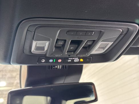 Used 2022 GMC Sierra 1500 AT4 w/ Sierra Safety Plus Package image 44