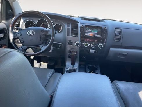 Used 2011 Toyota Sequoia Platinum AWD/4WD image 10