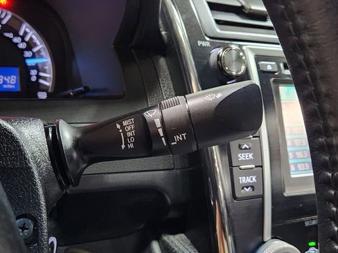 Used 2013 Toyota Camry SE image 50