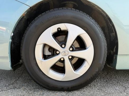 Used 2014 Toyota Prius Two image 13