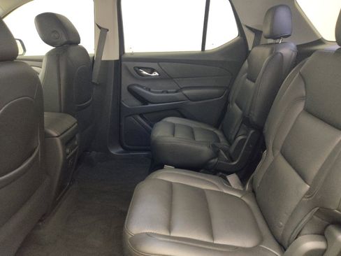 Used 2019 Chevrolet Traverse LT FWD image 18