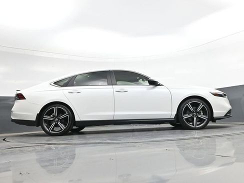 Used 2023 Honda Accord Sport image 31