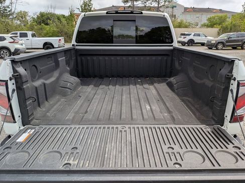 Used 2024 Nissan Titan PRO-4X w/ Off Road Protection Package image 32