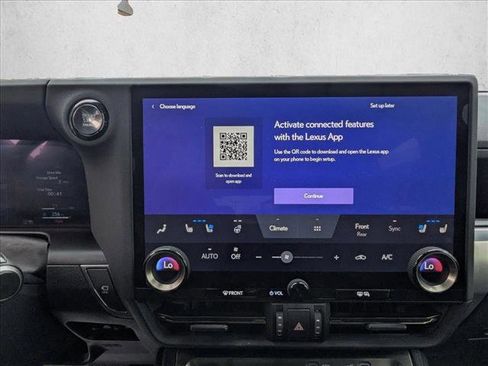 Used 2024 Lexus GX 550 w/ Cold Area Package AWD/4WD image 16