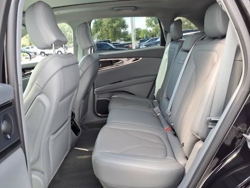 Certified 2023 Lincoln Nautilus Reserve w/ Equipment Group 201A AWD/4WD image 9